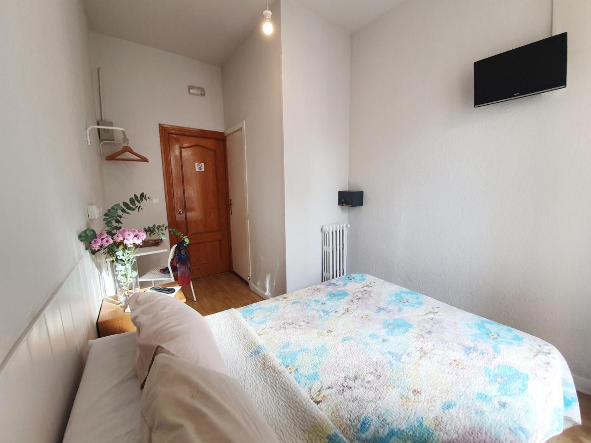Hostal Alicante Madrid Eksteriør bilde