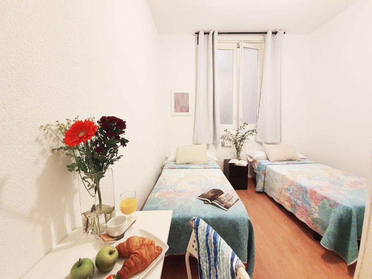 Hostal Alicante Madrid Eksteriør bilde