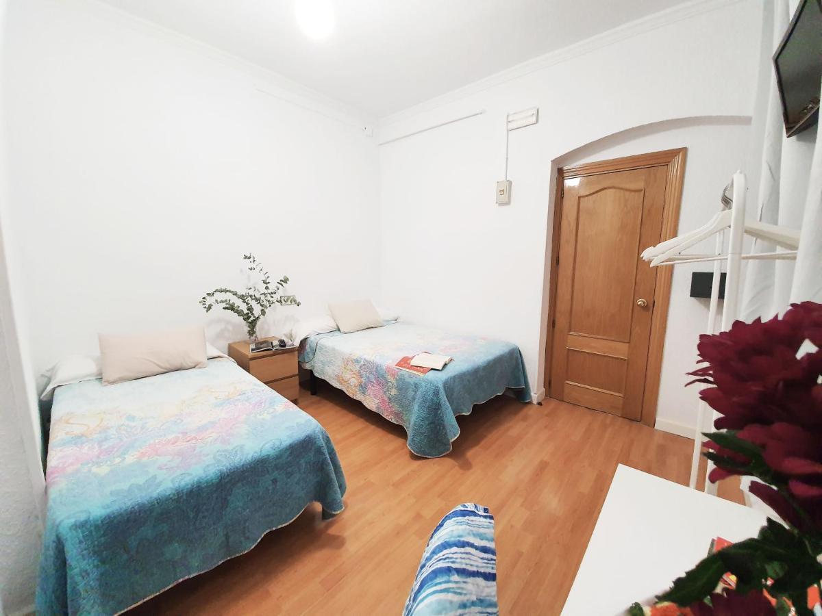 Hostal Alicante Madrid Eksteriør bilde