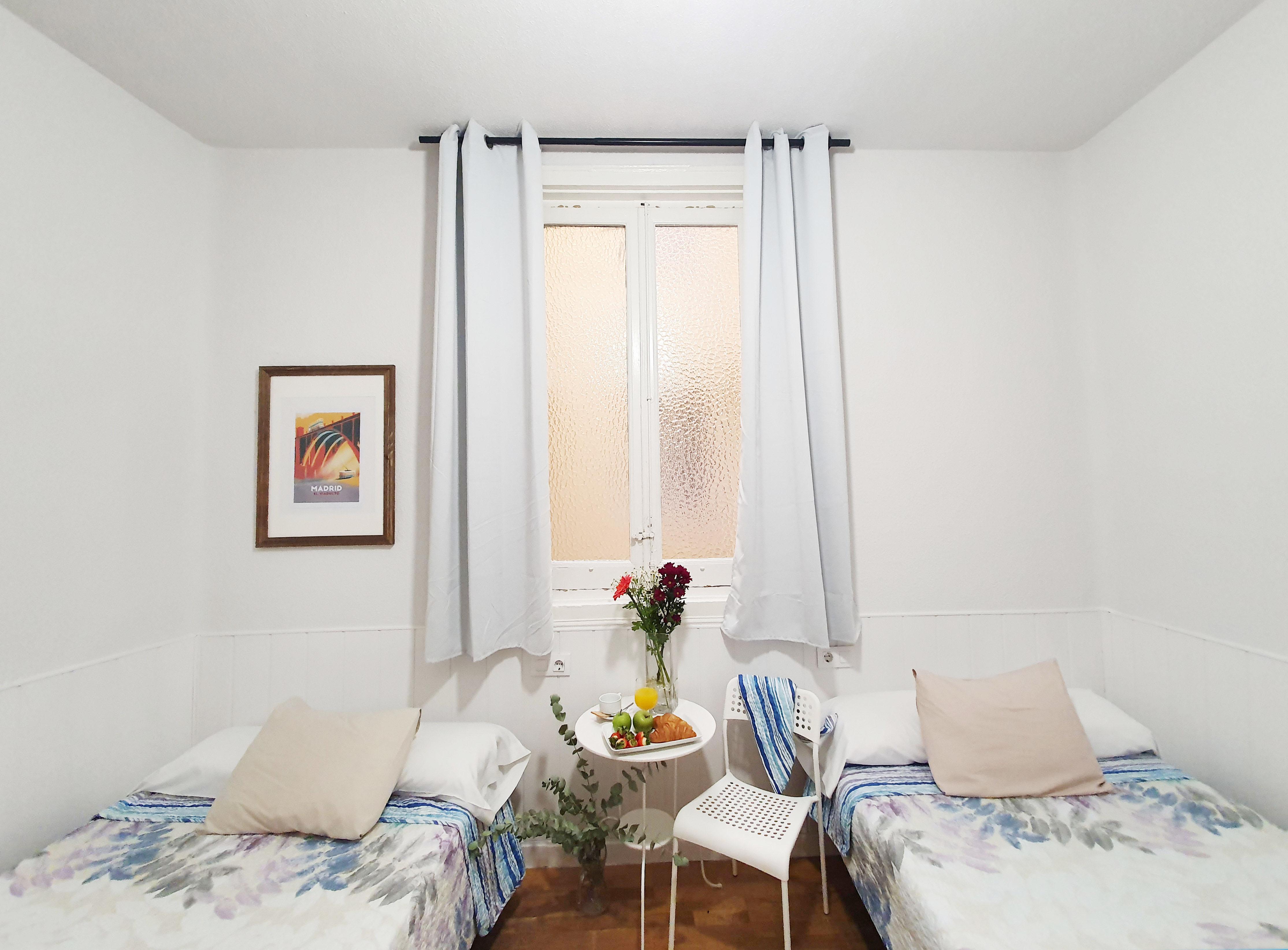Hostal Alicante Madrid Eksteriør bilde